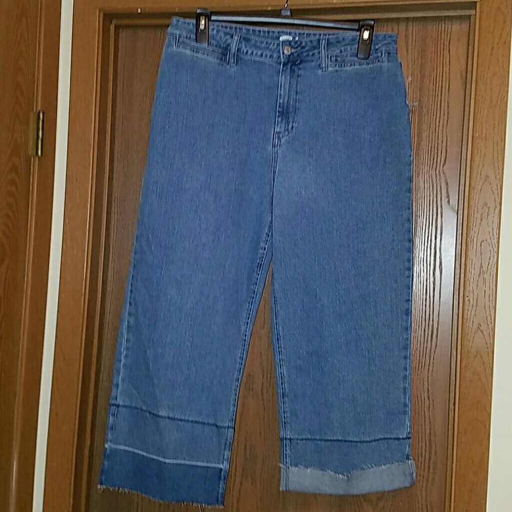 Old Navy denim capri